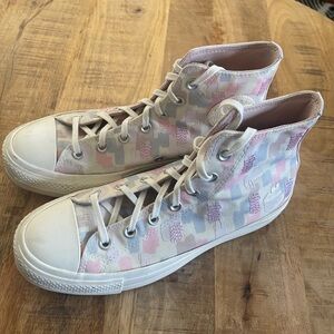 High-Top Sneakers with Pastel Pattern